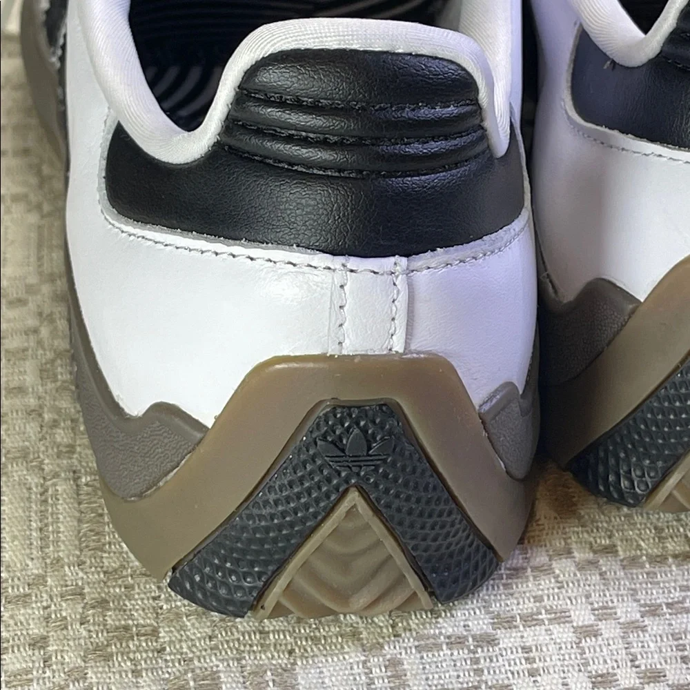 adidas classic puig
